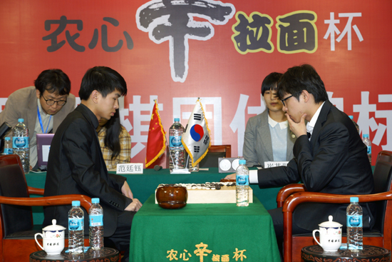 한국 선봉 최기훈, 중국 판팅위 벽에 막혀